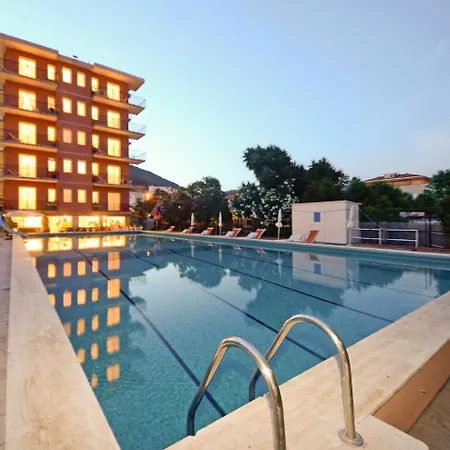 Locazione Turistica Perla Marina.2 * Пьетра-Лигуре
